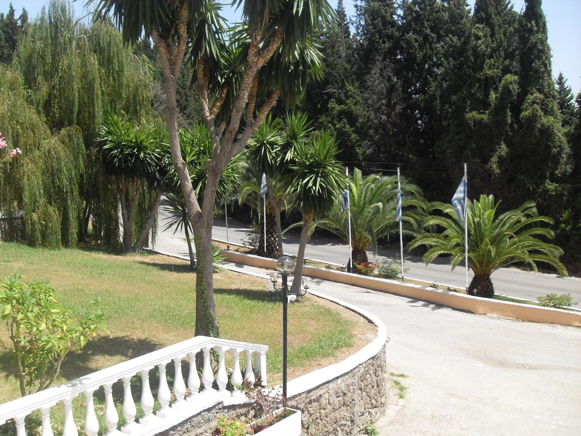 Benitses Bay View Hotel Gastouri  ภายนอก รูปภาพ